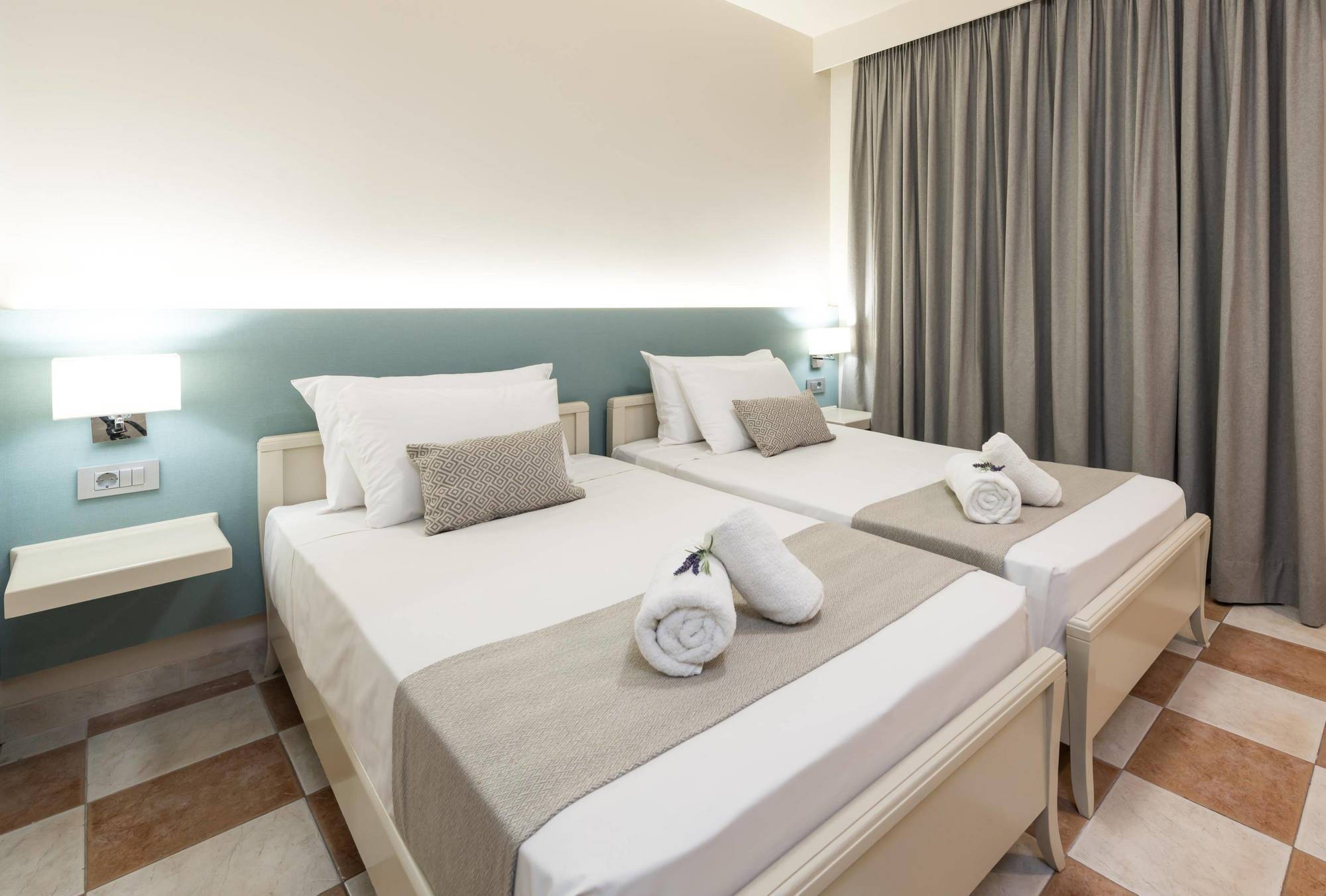 Ilios Hotel, Adults Only Laganas Bagian luar foto
